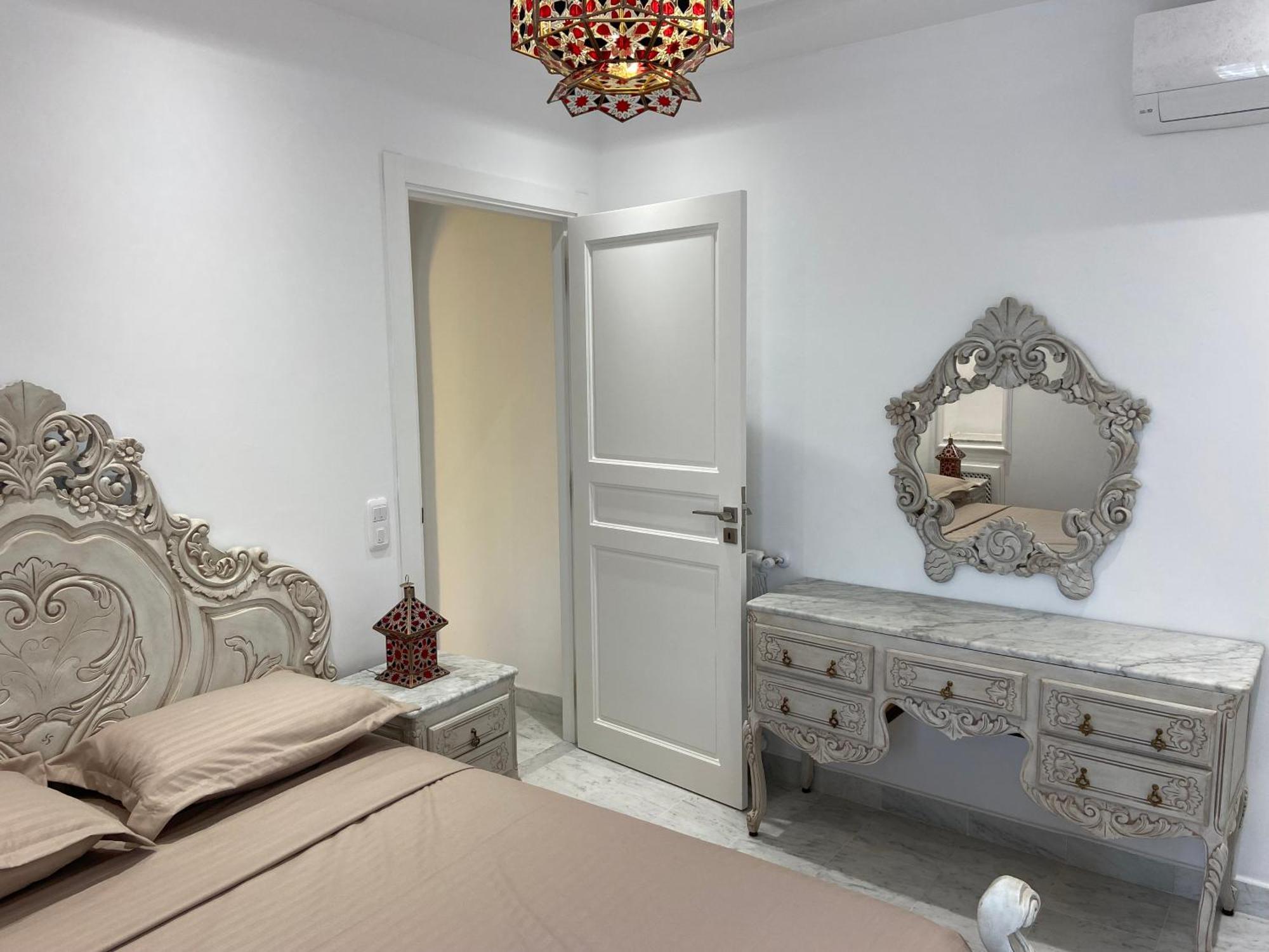 Marsa-Sidi Bousaid Cosy Authentic Apartment La Marsa Luaran gambar