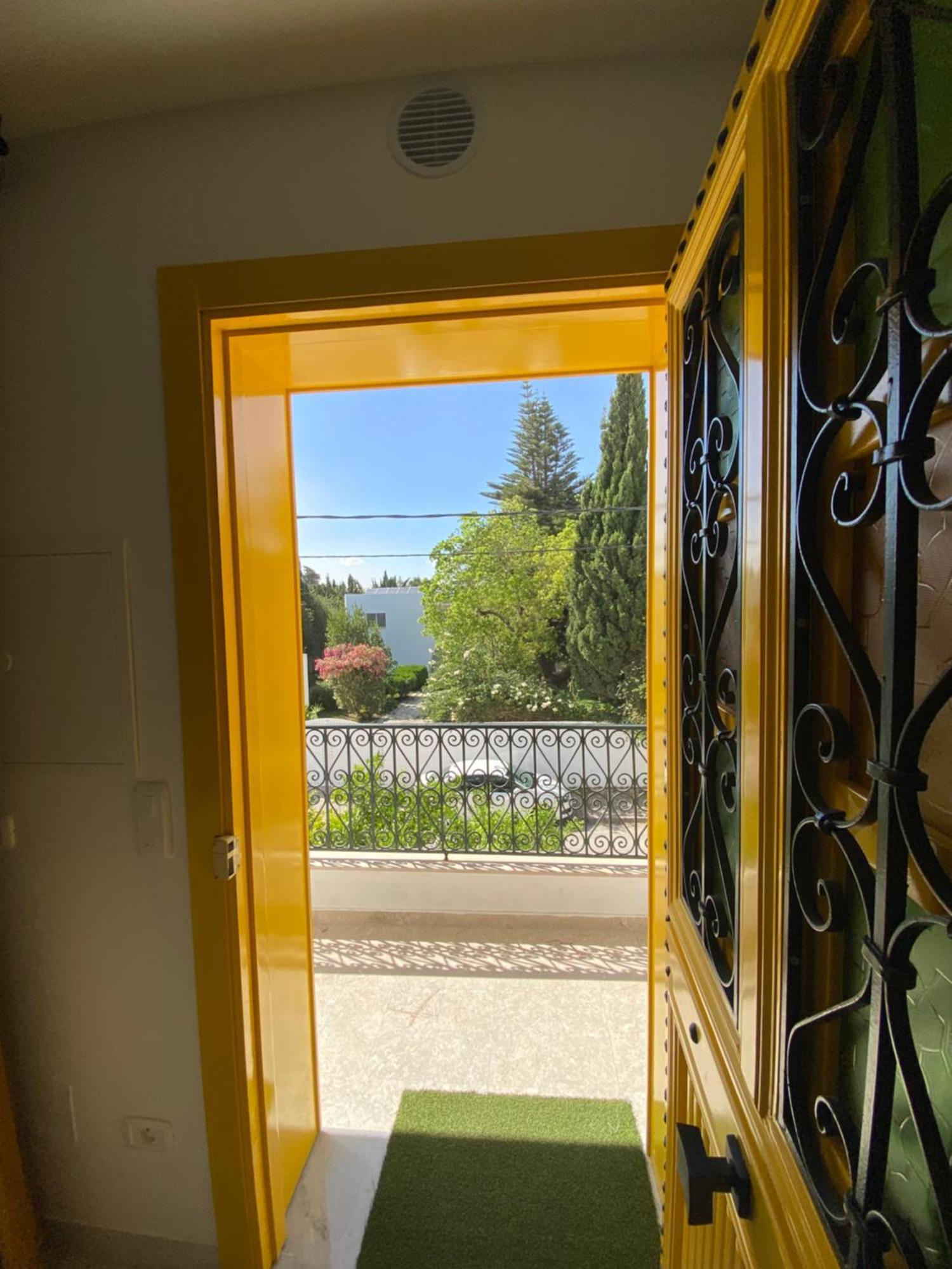 Marsa-Sidi Bousaid Cosy Authentic Apartment La Marsa Luaran gambar