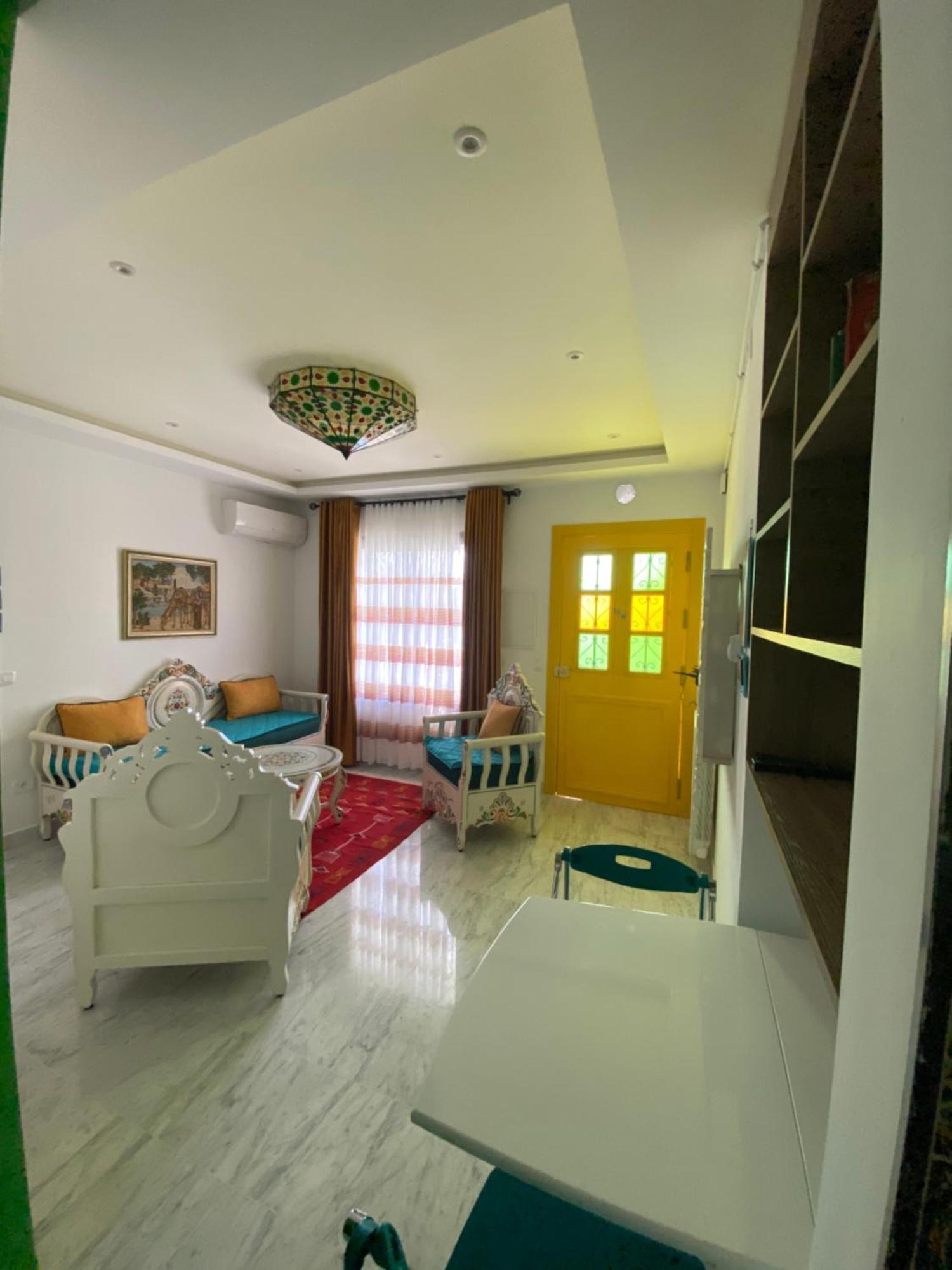 Marsa-Sidi Bousaid Cosy Authentic Apartment La Marsa Luaran gambar
